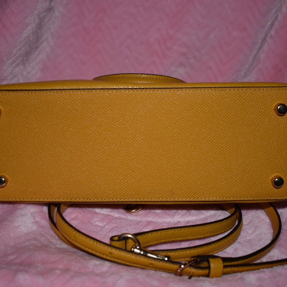 Coach Mini Sierra - Picture 9 of 12